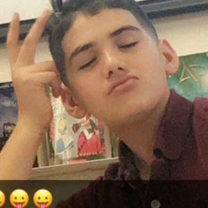 Meet your Posher, Tomas